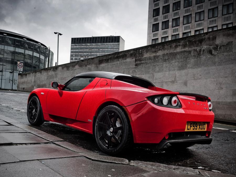  Tesla Roadster Sport 2010 года  (UK) (фото 5 из 13)